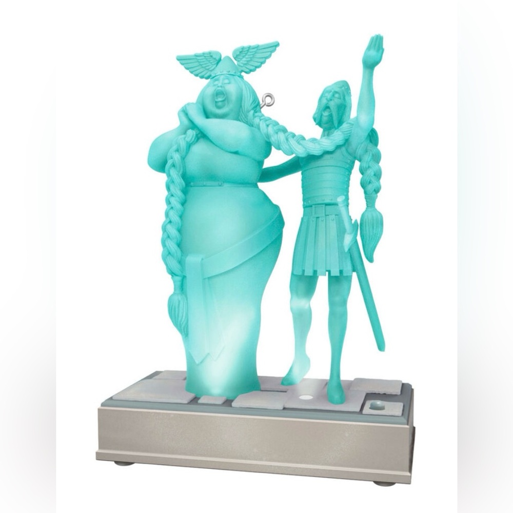 🎵 Hallmark Keepsake Disney Haunted Mansion Opera Singers Ornament 2024 – NIB 🎶 - Picture 2 of 2